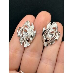 Vintage Acorn Leaf Earrings Silver Tone‎ Screw Back Signed STAR